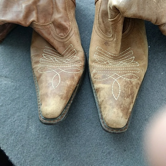 Boots - Picture 3 of 3